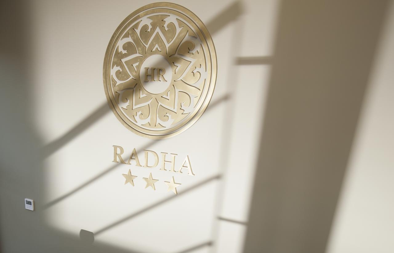 Radha 3*